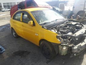 Hyundai Accent ERA  Arka Bağaj kapağı çıkma Dolu 